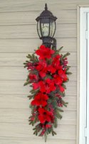 Amaryllis Holiday Door Swag